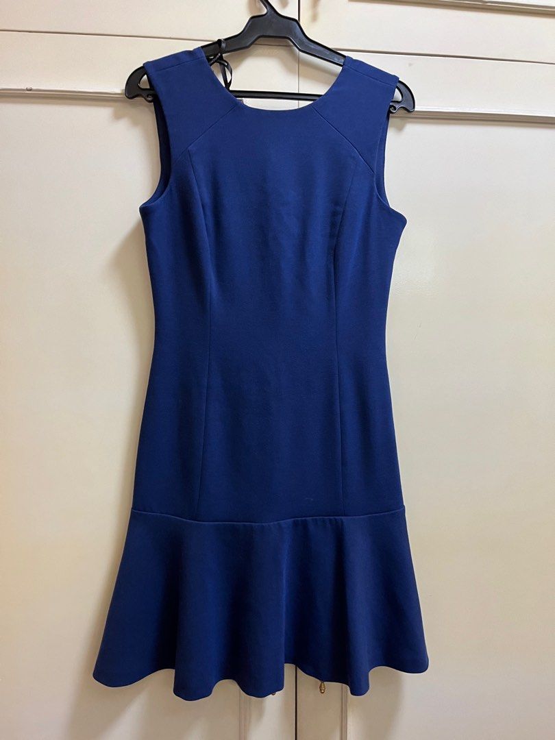 Warehouse sleeveless blue dress medium (Category: Dresses) located in Quezon City. Submitted by din728 (Listing ID 1329829563, Image 1). Description: Length 35.5 Waist 27 Uk size 10.