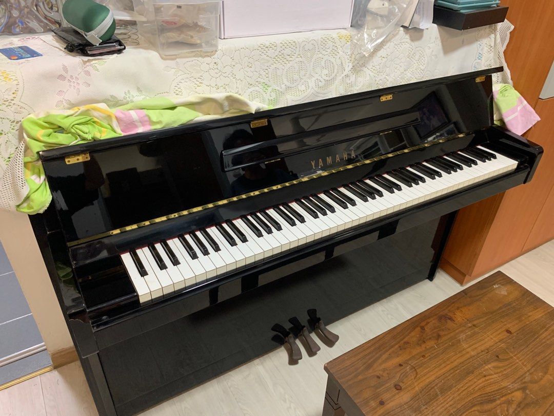 Yamaha m110 upright piano on sale