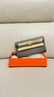 （分類：）位於 。 由 abbeychann 提交（商品編號 1329982956，圖片 1）。簡介： 。