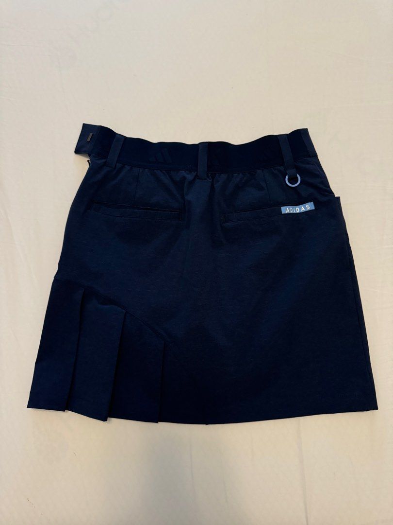 Adidas Golf Skirt XXS (Category: Skirts) located in Makati City. Submitted by dlhp__ (Listing ID 1329851978, Image 2). Description: - Brand new. Never worn just washed. - via Lalamove, Grab or LBC - with safety shorts .