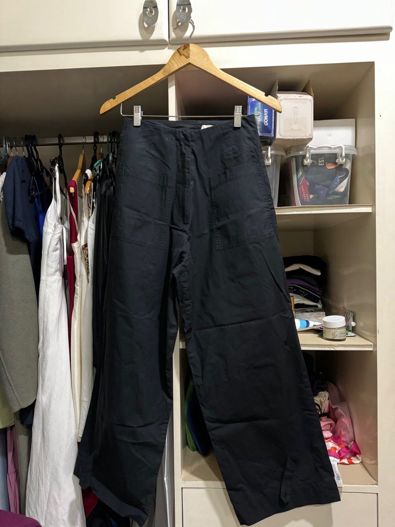 Araw luz pants in obsidian XS (Category: Other Bottoms) located in San Juan City. Submitted by rodscleans (Listing ID 1329838057, Image 3). Description: read first Bought for 5,200 Only used 3x max Made in Italian Cotton Satin Can fit S (26” waist) My fave fave pair i love the Luz pants but i don’t wear them anymore :( ❗️the top clasp got loose so i had it replaced (last pic), same position as the old one and doesn’t affect wear at all❗️ Volumino
