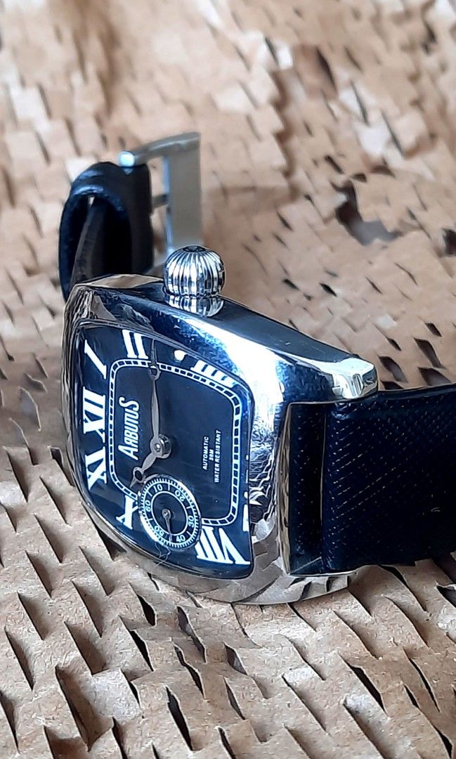Arbutus New York, Fesyen Pria, Jam Tangan di
