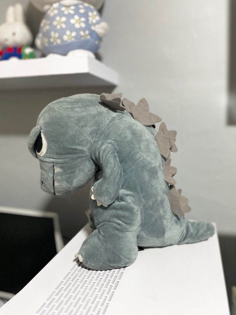 Authentic Godzilla big plush (Category: Plushies & Soft Toys) located in Bulacan. Submitted by shipupi (Listing ID 1329883891, Image 1). Description: .