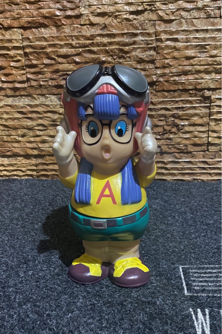 Docteur slump bandai vintage costume kaiju cool arale-chan