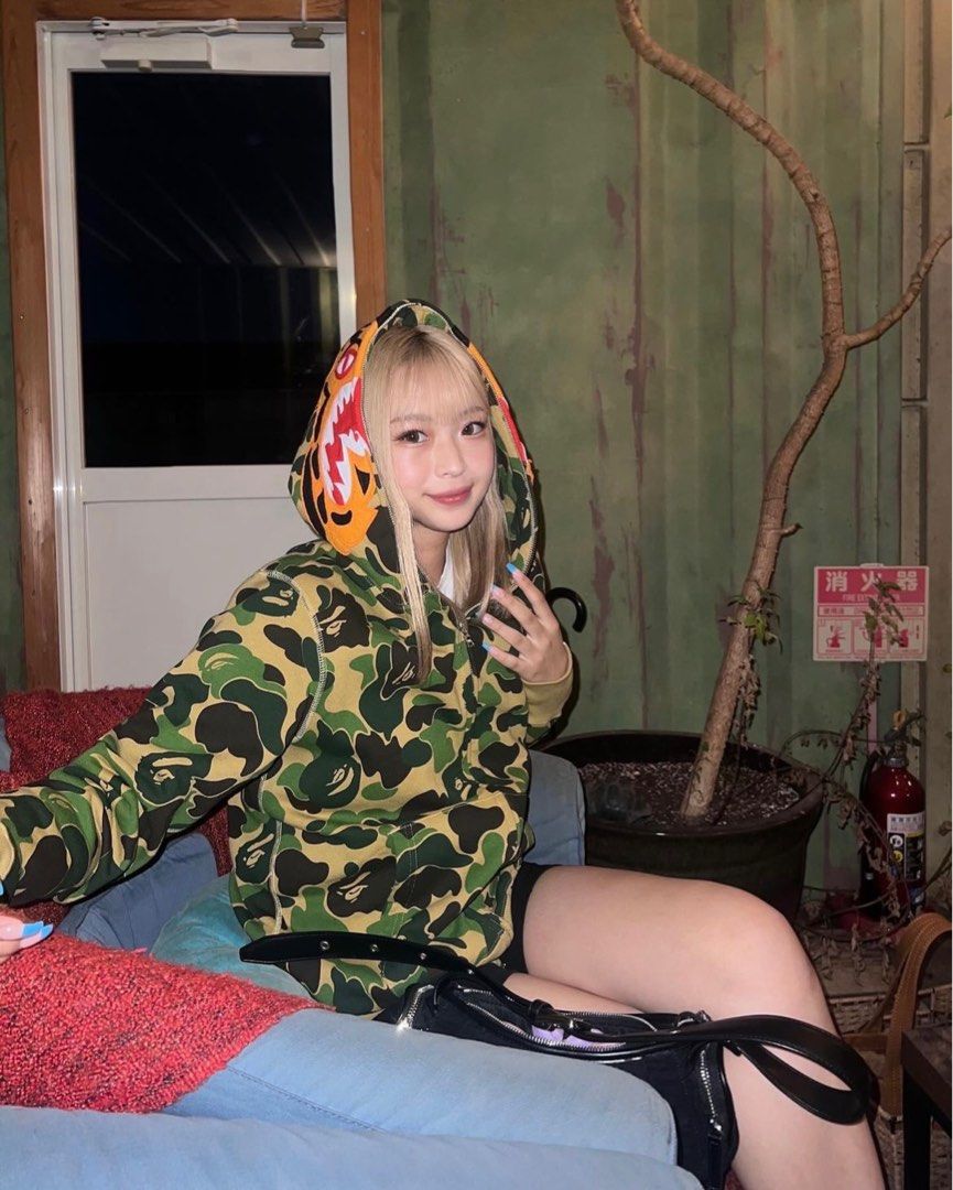 BAPE ABC CAMO TIGER FULL ZIP HOODIE Women s Fashion Coats Jackets and Outerwear on Carousell