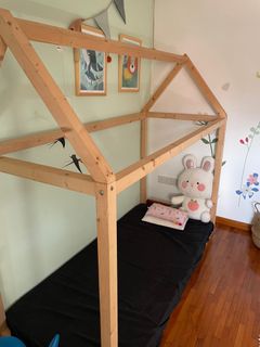 (Category: ) located in . Submitted by nachouet (Listing ID 1329901478, Image 1). Description: .
