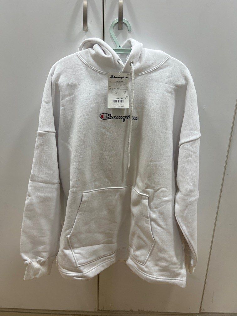 Champion Hoodie (Category: Coats, Jackets and Outerwear) located in Manila. Submitted by ooks_ (Listing ID 1329962445, Image 1). Description: White Champion Hoodie from Japan - Retail price is around 5k pesos, see tag (11,800 JPY). - Bnew w tags, never worn this. - Has some dirty spots because kept in cabinet for a while, can definitely be cleaned. - Large..