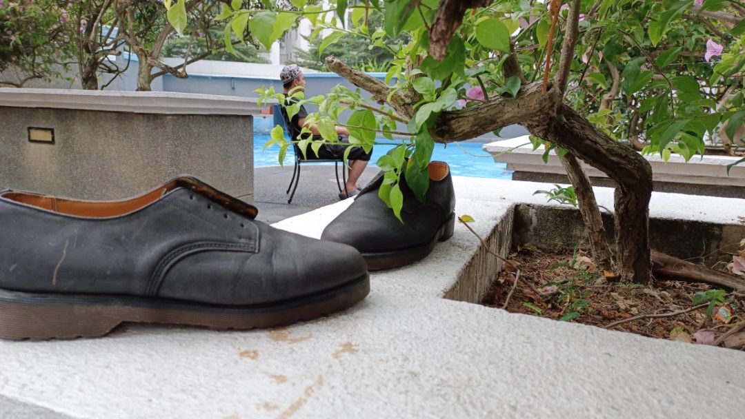 Martens low cut clearance