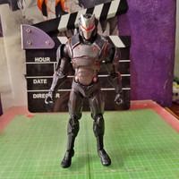 Figure fortnite omega 17cm