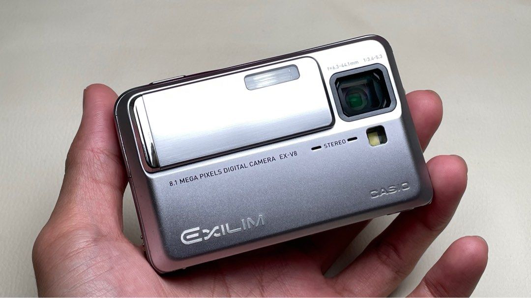 カシオ CASIO EXILIM EX-V8 エクシリム コンパクトデジタルカメラ