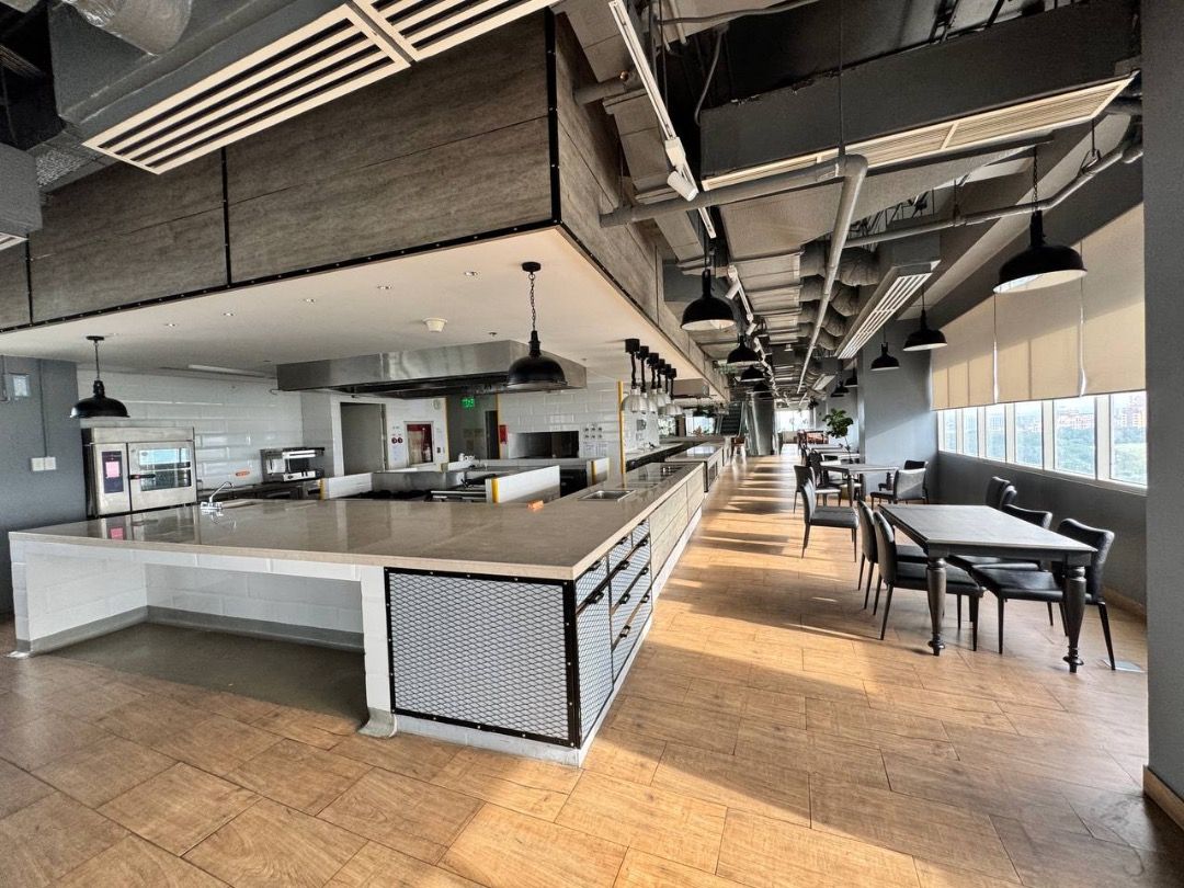 Fully Equipped Restaurant Space for Lease Rent in BGC Taguig City ...