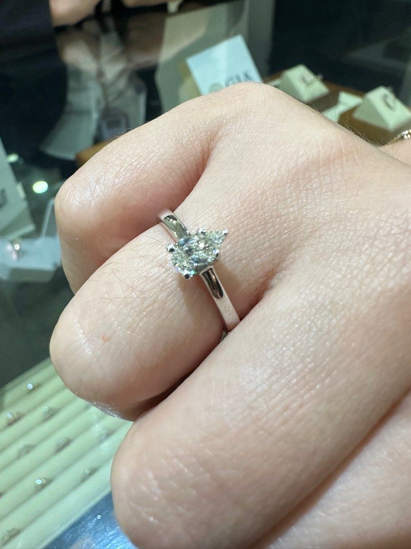 GIA Natural Diamond Engagement Ring (Category: Rings) located in Batangas. Submitted by kmdabu07 (Listing ID 1329843471, Image 1). Description: .40 Natural Diamond with GIA VVS1 Pear shape Brand new.