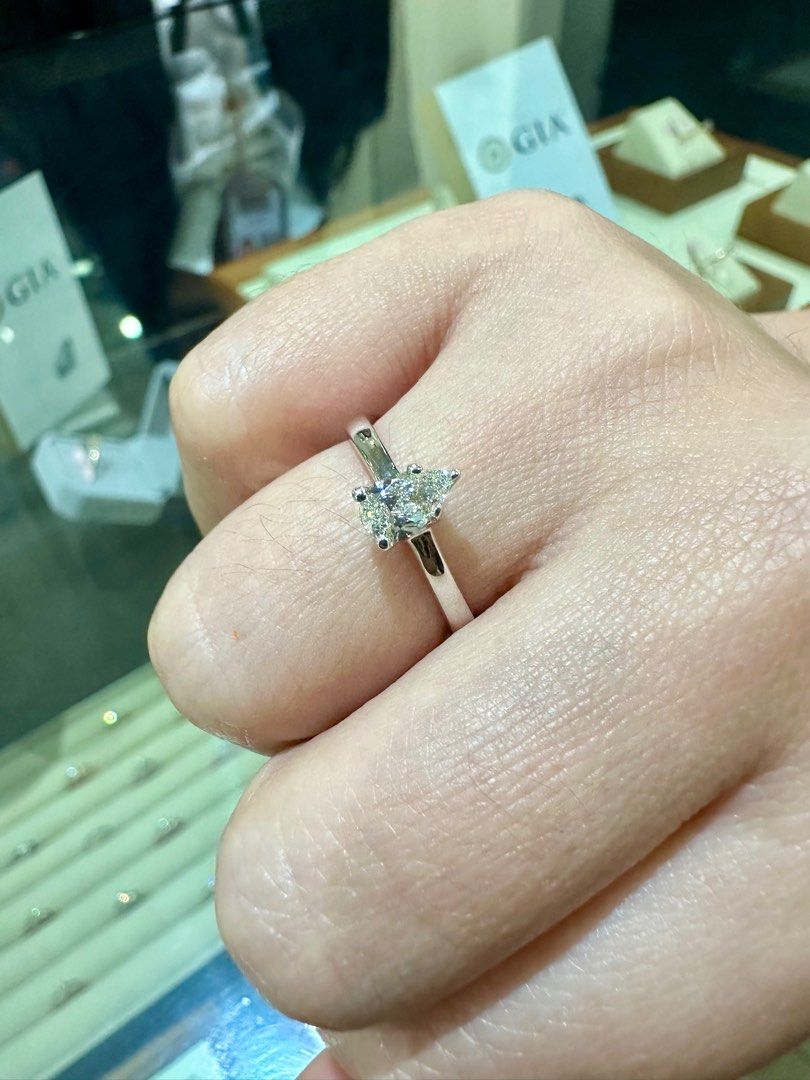 GIA Natural Diamond Engagement Ring (Category: Rings) located in Batangas. Submitted by kmdabu07 (Listing ID 1329843471, Image 3). Description: .40 Natural Diamond with GIA VVS1 Pear shape Brand new.