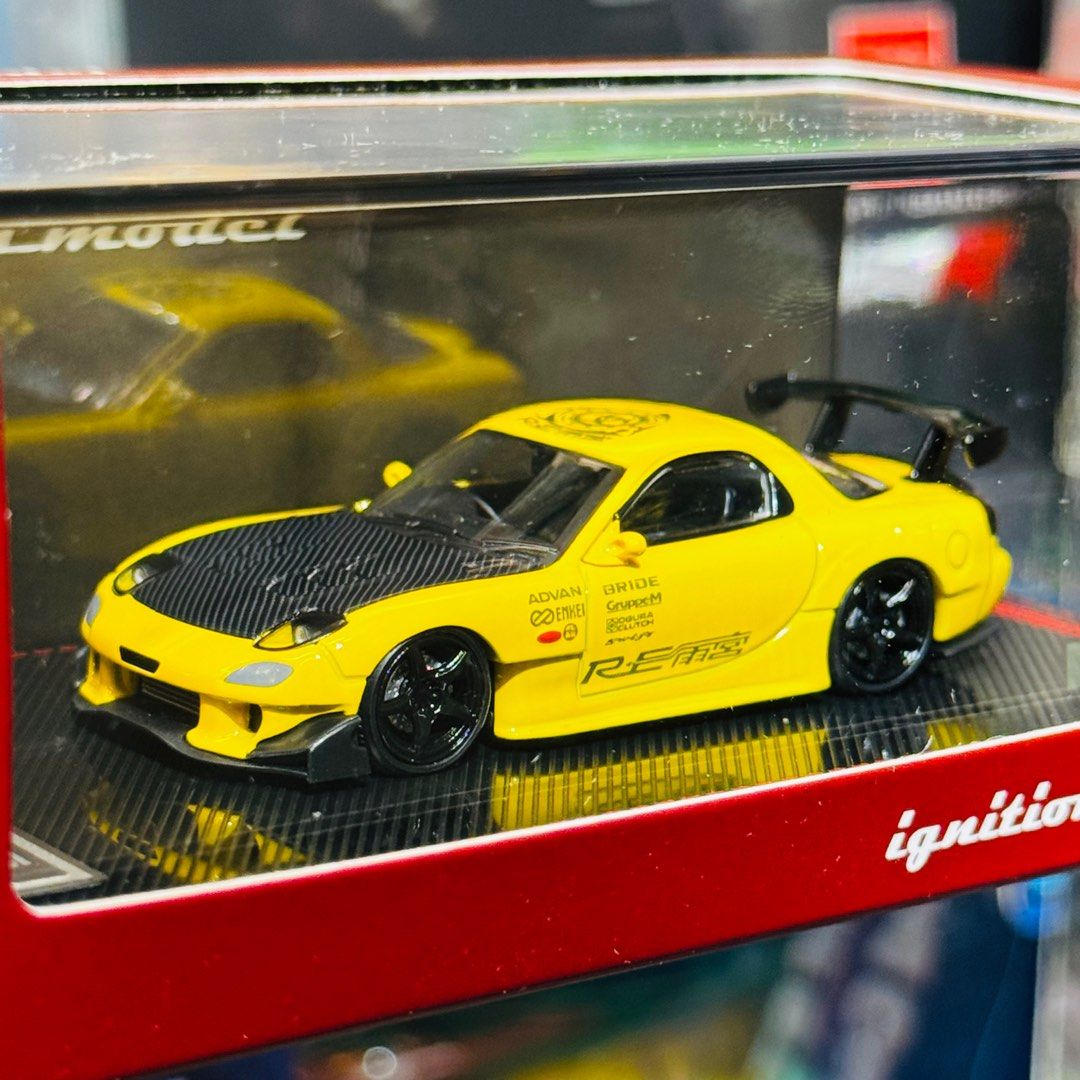 Ignition Model 1:64 Die-cast Model Car Mazda RX-7 FD3S RE Amemiya
