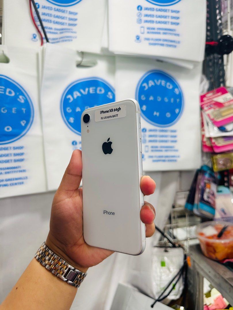 Iphone XR 64gb 86% batt FU US (Category: iPhone X Series) located in San Juan City. Submitted by javedsgadgetshop (Listing ID 1329977297, Image 2). Description: OPEN FOR INSTALLMENT VIA CREDIT CARD/GGIVES/SPAY/BILLEASE & SWAP/TRADE-IN! BUY AND SELL! Quick Specs : Iphone XR •64gb •US Variant •Good batt health •Factory Unlock •95% Smoothness •No hidden issue | No Repaired •100% Authentic | Not Refurbished •w/ OEM Charger & store warranty ❣️ - seria