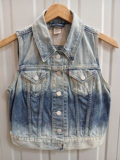 (Category: ) located in . Submitted by a_treasures (Listing ID 1329864819, Image 1). Description: .