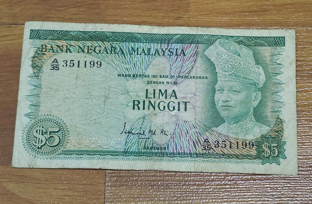 Lima Ringgit old Malaysia Note (Category: Currency) located in Singapore. Submitted by nobius.raw (Listing ID 1329939921, Image 1). Description: Only one piece available. Meet to deal..