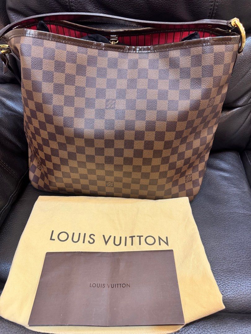 Louis Vuitton Delightful MM (Category: Luxury Bags & Wallets) located in Pasig City. Submitted by lieash (Listing ID 1329891481, Image 1). Description: Louis Vuitton DELIGHTFUL MM size Slightly used Nothing to explain Complete.