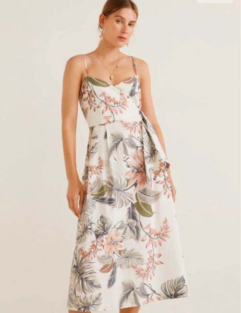 Mango Viscose Linen Midi Dress (Category: Dresses) located in Dagupan City. Submitted by andeng2816 (Listing ID 1329858374, Image 3). Description: Worn twice, super pretty in actual.