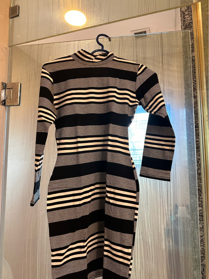 Miss Selfridges petite Stretchable dress d23 Women s Fashion Dresses Sets Dresses on Carousell