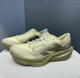 New balance fuelcell rebel singapore shop