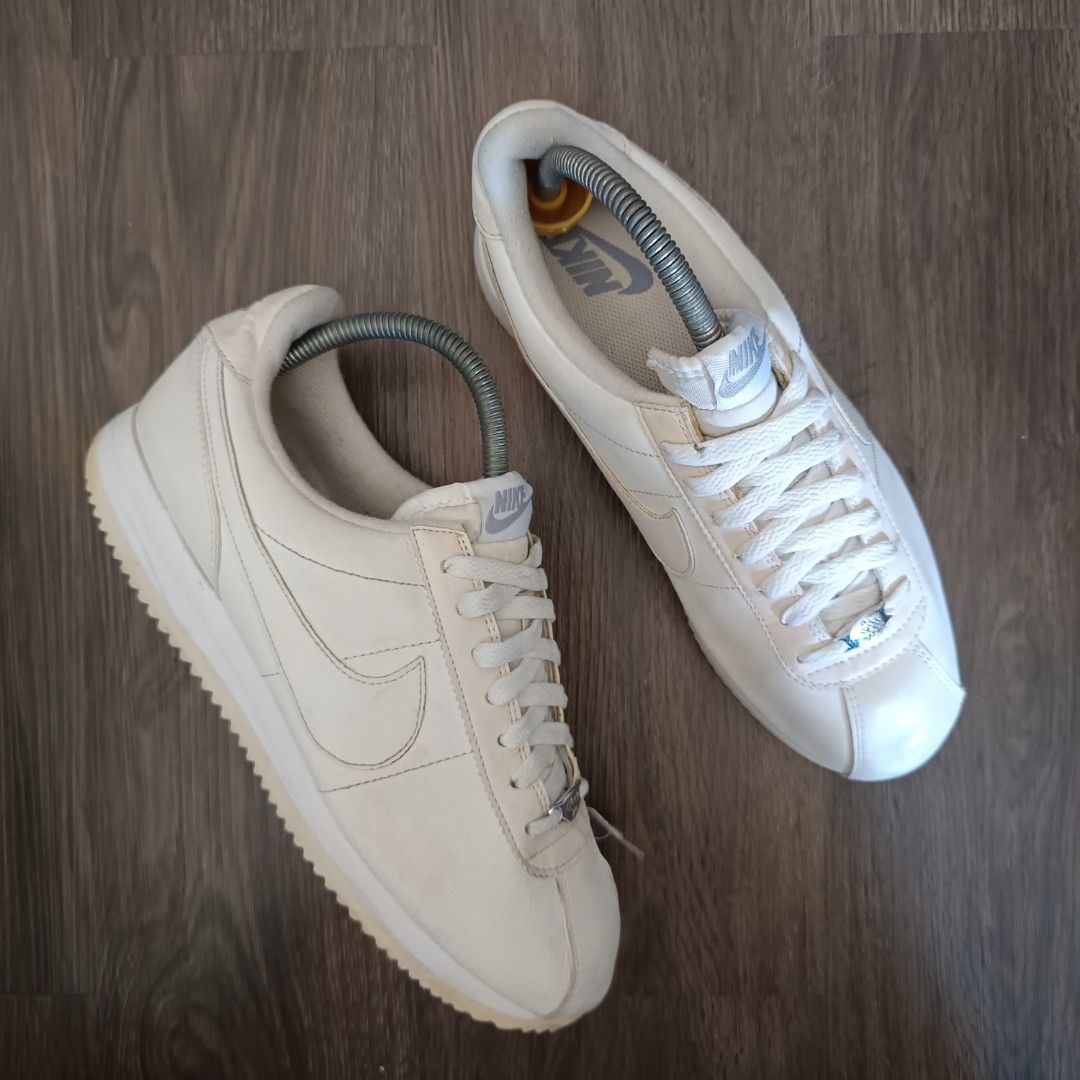 Nike cortez all white mens best sale