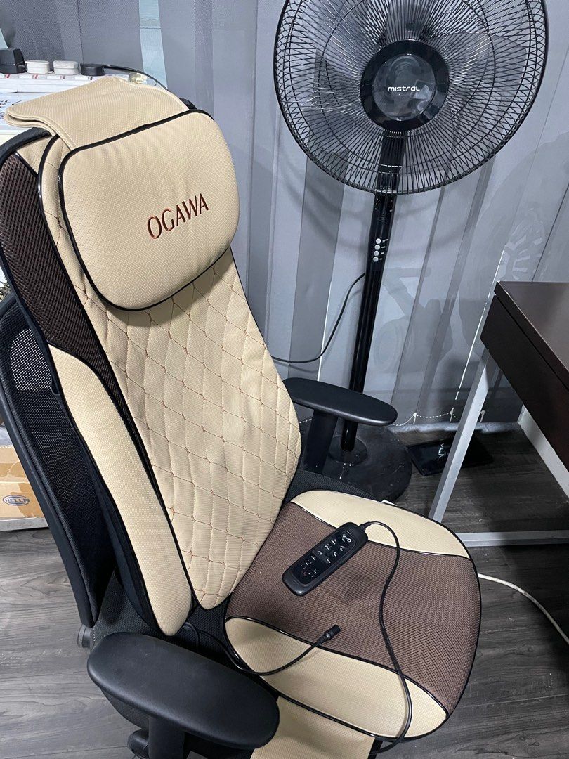 OGAWA PORTABLE MASSAGE CHAIR