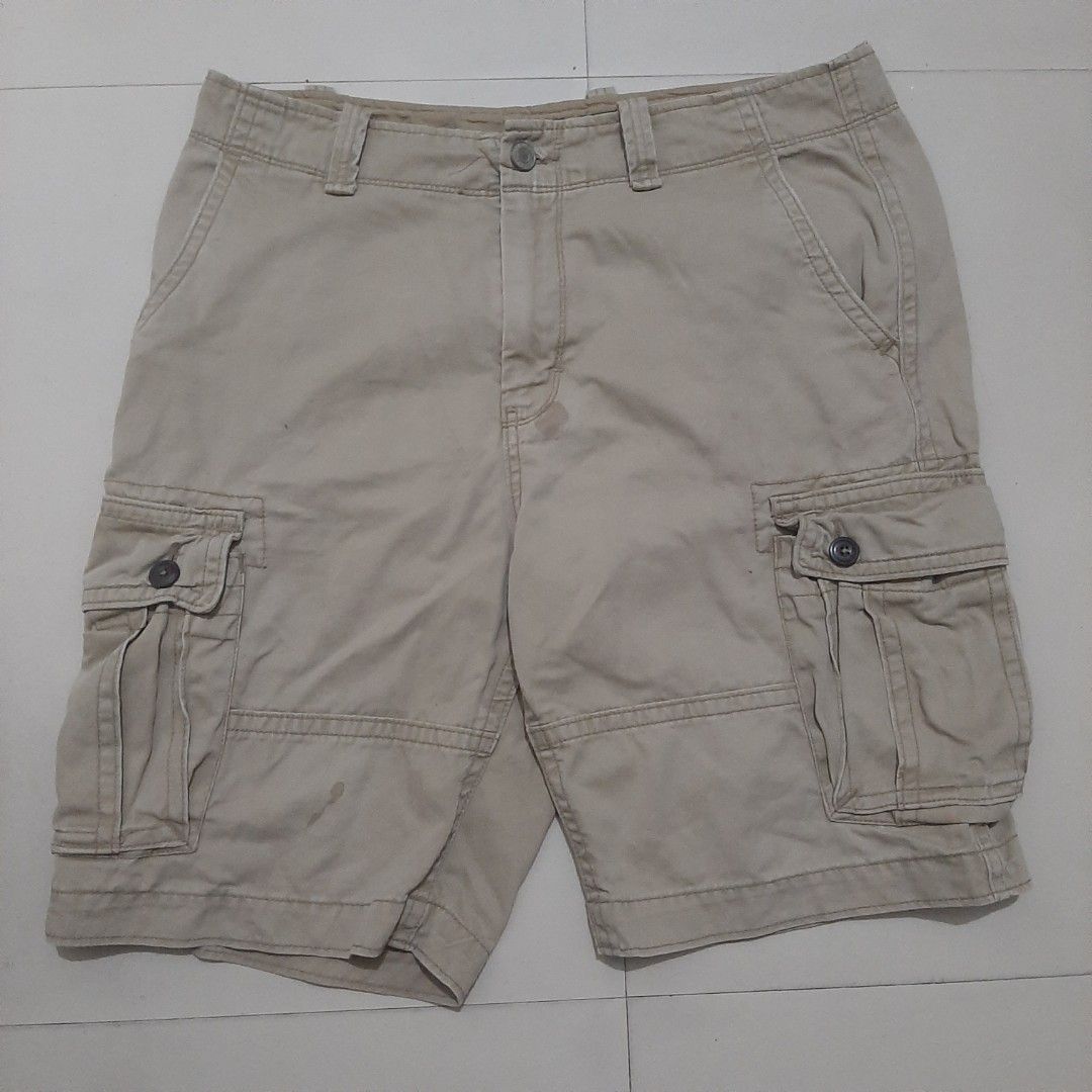 Old Navy Cargo Shorts Men s Fashion Bottoms Shorts on Carousell