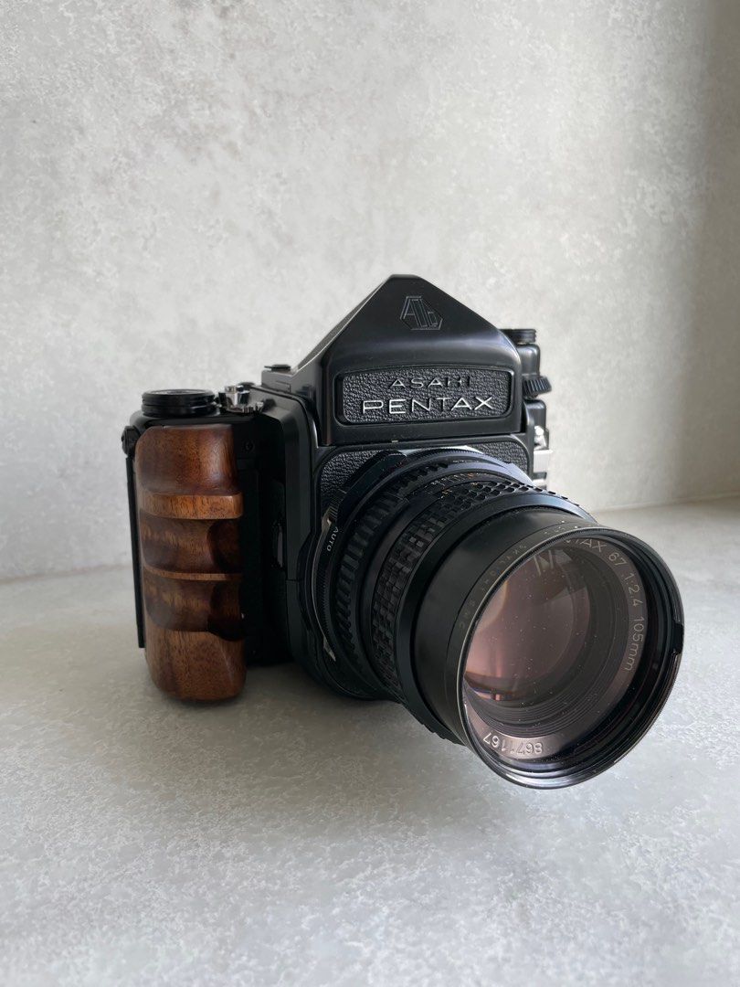 Pentax 67 (MLU) with latest 105mm Photography, Cameras on