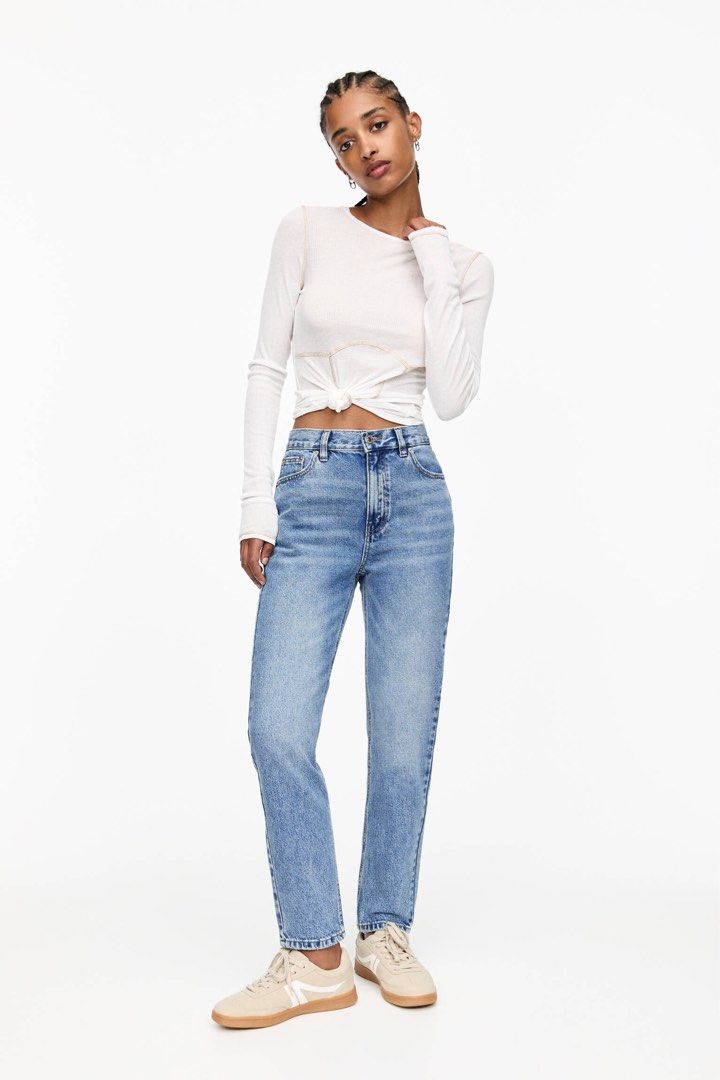 Pull \u0026 Bear Slim Mom Jeans (Medium Wash), Women's Fashion, Bottoms, Jeans \u0026  Leggings on Carousell
