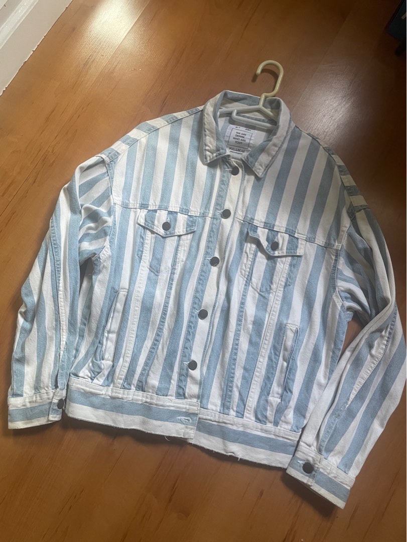 PULL BEAR Denim Blue striped jacket Women s Fashion Coats Jackets and Outerwear on Carousell