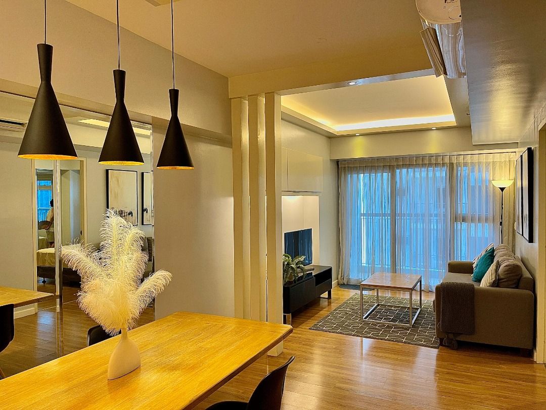 Rush Sale! Spacious 1BR One Maridien BGC for Sale Interior Designed