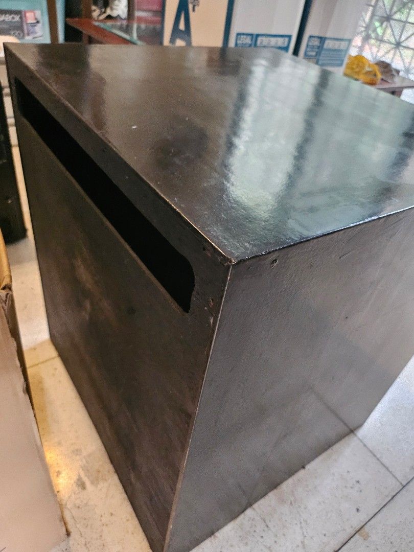 Side table with 2 drawers hardwood (Category: Tables & Sets) located in Antipolo. Submitted by mrcl715 (Listing ID 1329908485, Image 3). Description: size - 19x20x23 inches.