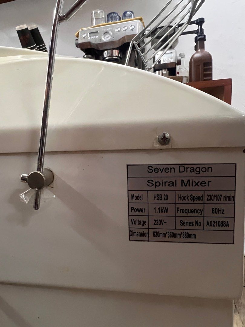 Spiral Mixer (20l) (Category: Bakeware) located in Quezon City. Submitted by shairudeguia (Listing ID 1329912690, Image 3). Description: Brand: Seven Dragon Capacity: 20L Almost brandnew(test all you want) Slighty Nego For pick up or lalamove Quezon City Area.