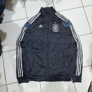 (Kategori: ) berada di . Dikirim oleh gablebel (ID iklan 1329847652, Gambar 1). Deskripsi: .