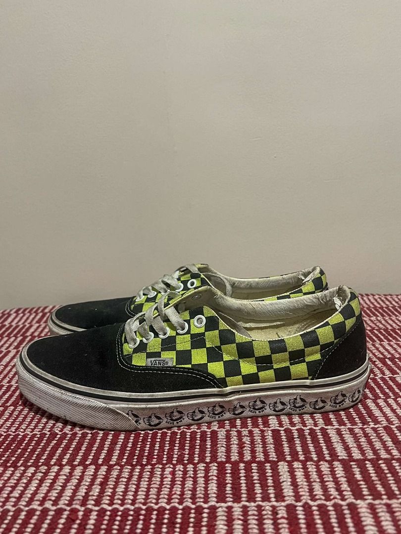 Vans Era BMX Sharp Green Checkerboard (Category: Casual Shoes) located in General Trias. Submitted by tweakyohead (Listing ID 1329927405, Image 2). Description: Package Includes: Vans Era BMX Sharp Green Checkerboard (Size 10) Condition: Original Second-hand Good condition, but needs cleaning Reason for Selling: Decluttering Additional shipping fees apply (available via Grab, Lalamove, J&T, JRS, or LBC)..