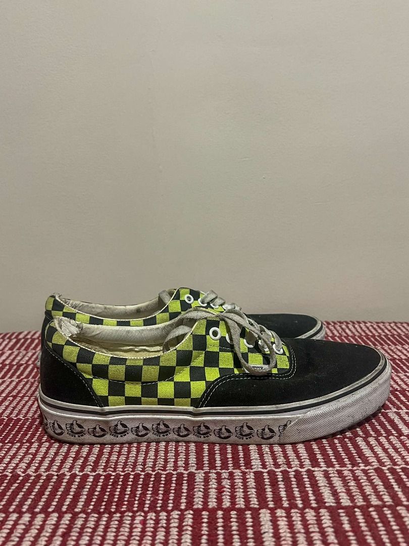 Vans Era BMX Sharp Green Checkerboard (Category: Casual Shoes) located in General Trias. Submitted by tweakyohead (Listing ID 1329927405, Image 1). Description: Package Includes: Vans Era BMX Sharp Green Checkerboard (Size 10) Condition: Original Second-hand Good condition, but needs cleaning Reason for Selling: Decluttering Additional shipping fees apply (available via Grab, Lalamove, J&T, JRS, or LBC)..