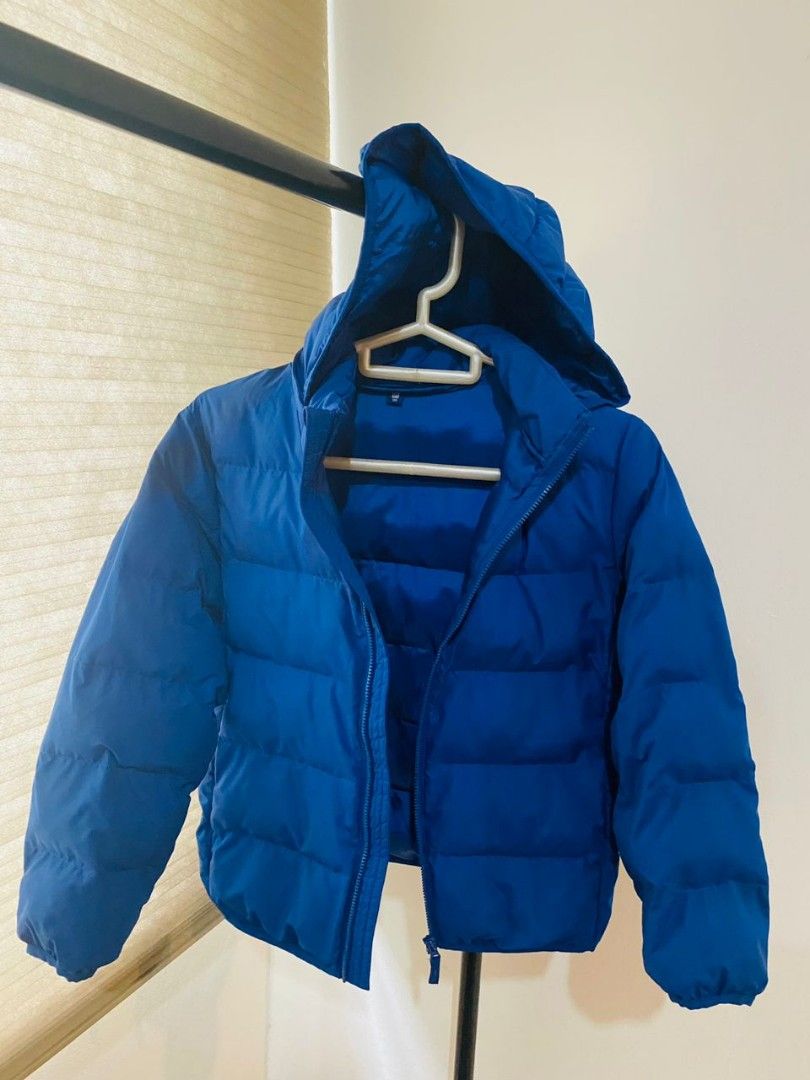 Winter jacket or Down (Category: Babies & Kids Fashion) located in Puchong. Submitted by bossksk (Listing ID 1329873702, Image 1). Description: Only wear once before, look exactly like new and in good condition. Nice to get kid to wear for winter season. Size is 130. Suitable for boy around 7 to 9 yrs old. Body length is 19.5 inch, shoulder 14 inch, body width 18 inch,sleeve length 25.5 inch. Price is negotiable. Prefer pick up in pj or puchong..