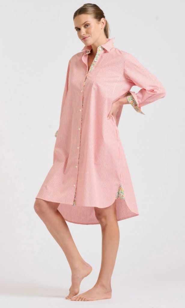 XL H M DIVIDED RED STRIPE BUTTON UP LONG SLEEVES SHIRT DRESS Women s Fashion Dresses Sets Dresses on Carousell