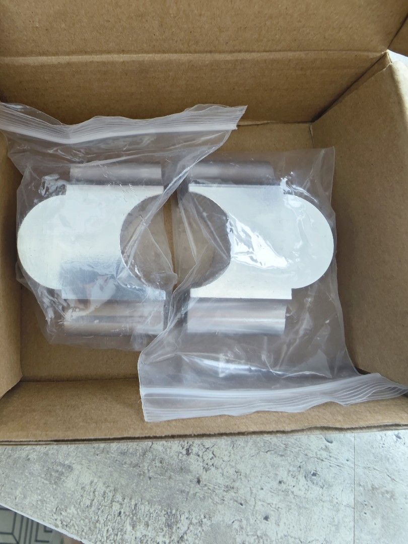 28mm riser (Category: Motorcycle Accessories) located in Singapore. Submitted by charlietham (Listing ID 1333861375, Image 1). Description: 28mm handlebar. 30mm tall. Self collect at 132 Geylang East Avenue.