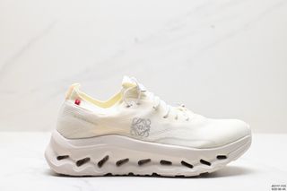 （分類：）位於 。 由 supbo 提交（商品編號 1333857345，圖片 1）。簡介： 。