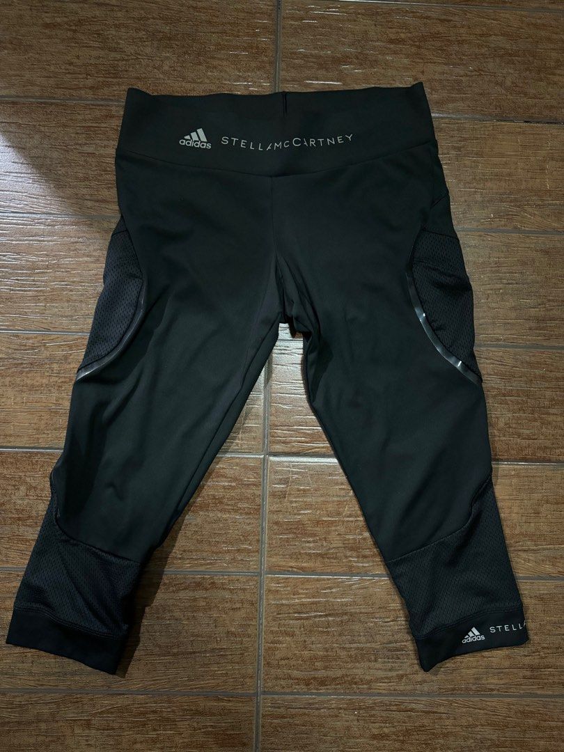 Adidas Stella McCartney Leggings [S] (Category: Activewear) located in Quezon City. Submitted by mara_____f (Listing ID 1333948032, Image 2). Description: - Barely used! In 9/10 condition. This was mostly just stored. Still super nice it just really doesn’t fit me nicely 🥲 Shipping c/o buyer.