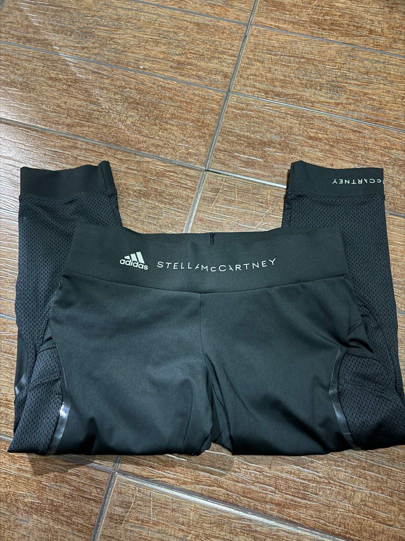 Adidas Stella McCartney Leggings [S] (Category: Activewear) located in Quezon City. Submitted by mara_____f (Listing ID 1333948032, Image 3). Description: - Barely used! In 9/10 condition. This was mostly just stored. Still super nice it just really doesn’t fit me nicely 🥲 Shipping c/o buyer.