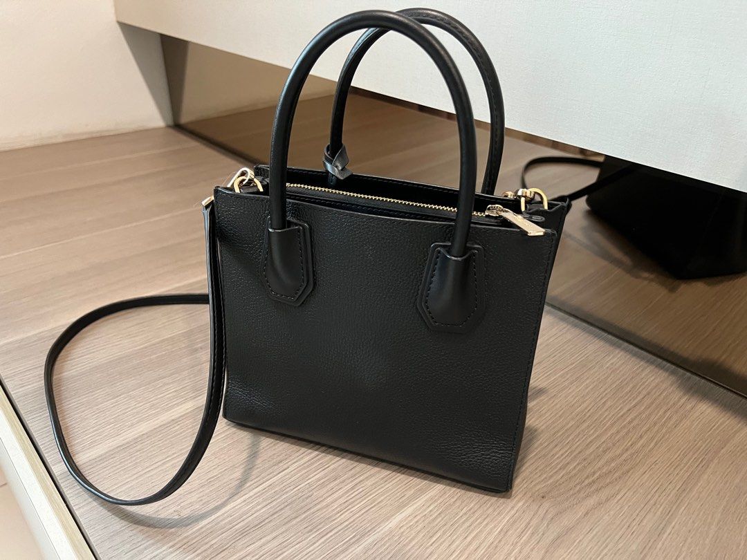 Authentic Original MK Michael Kors Mercer Medium Black Pebbled Leather Crossbody Bag