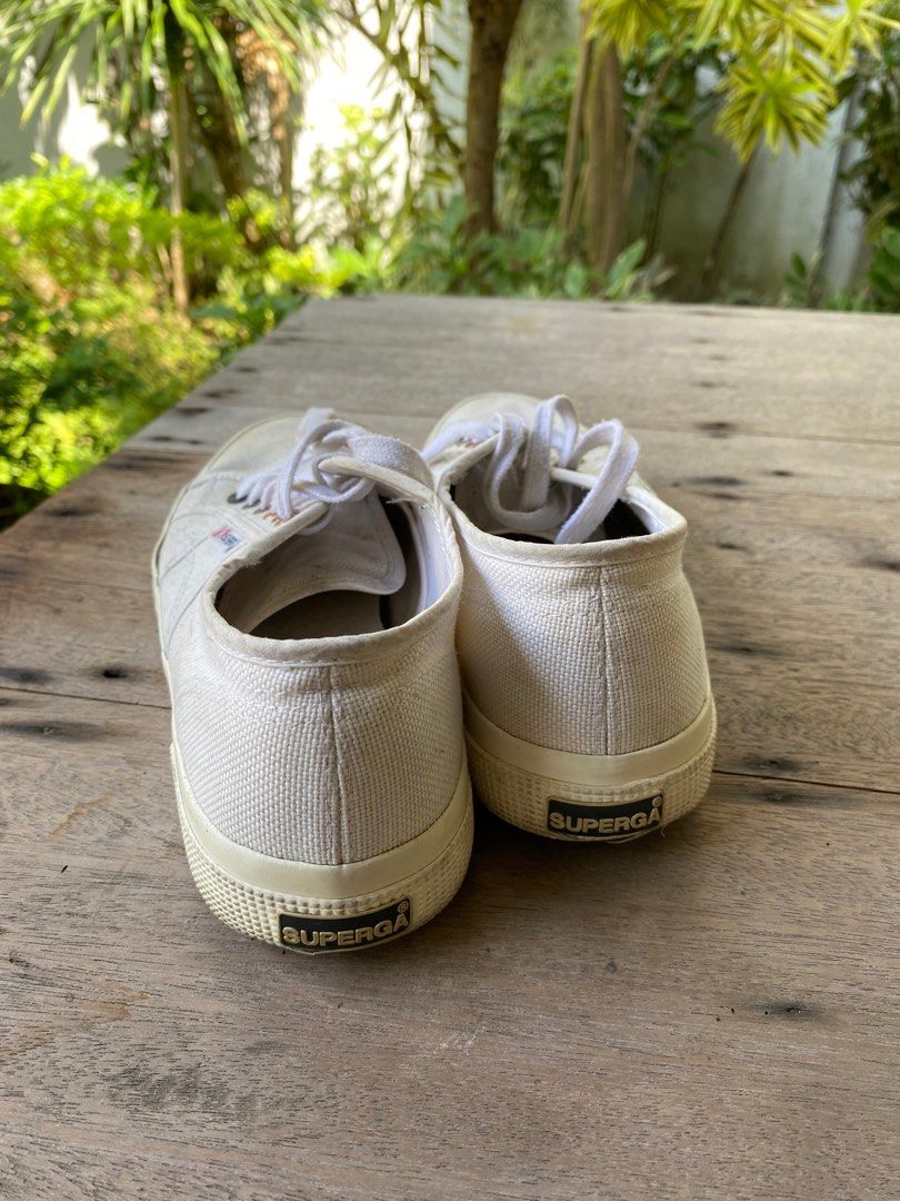 Authentic White Superga Size 40 (Category: Sneakers) located in Manila. Submitted by opencall (Listing ID 1333869828, Image 2). Description: Authentic White Superga Size 40 Rfs: decluttering.