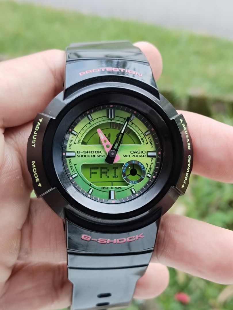 Casio G Shock AW-582SC-3 HYPER COLOUR 4737 Module $4, Men's