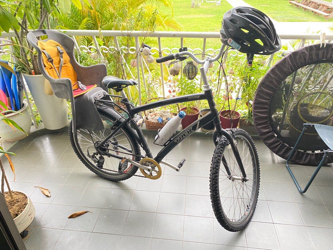 CITY BIKE 26 Trek Navigator 1.000 City Trekking Bike WITH KIDS CARRIER SEAT lots of EXTRA ACCESSORIES