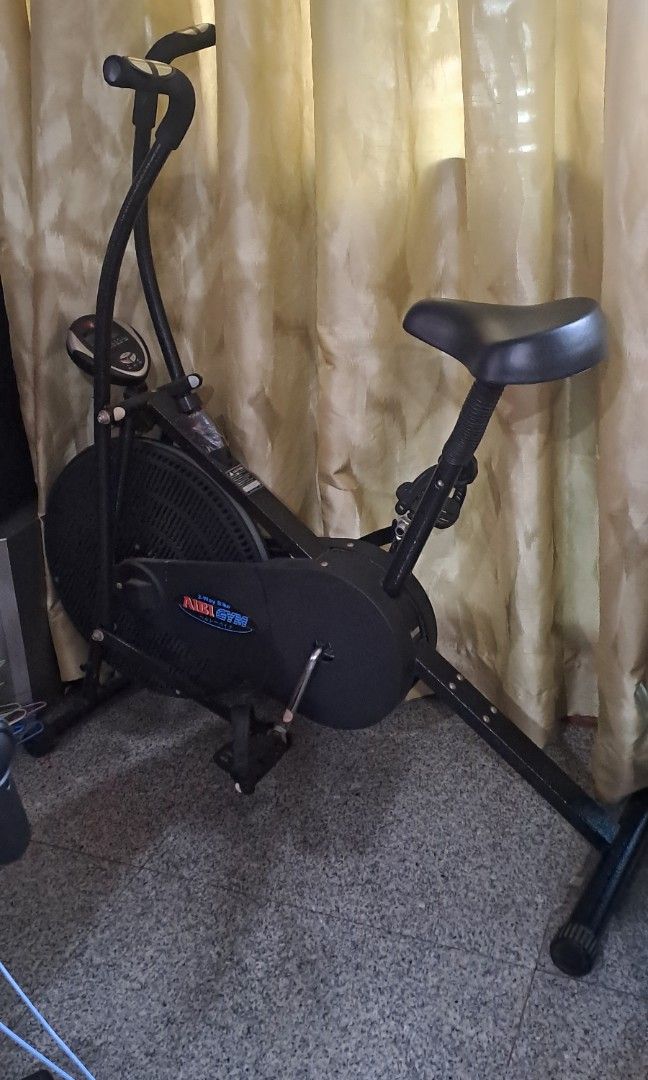 Crossbar exercise machine top
