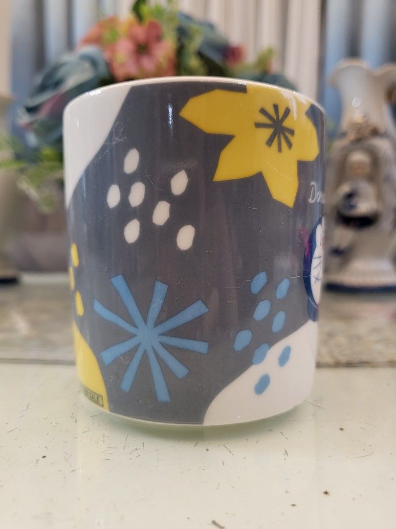Doraemon × Suntory Blue Floral NFS Mug (Category: Coffee & Tea Tableware) located in San Fernando. Submitted by jpmarketplace2023 (Listing ID 1333981002, Image 2). Description: 💚 All items are authentic from Japan. 💛 MOP: GCash (❌️ GCash Protect) 🩵 MOD: LBC only (❌️ S. Checkout, COD, COP) 💙 Meet-up: Vista Mall, San Fernando, Pampanga 💜 All items are on-hand. 🧡 First to pay gets the item first. ❤️ Breakable items are packed with care and cau