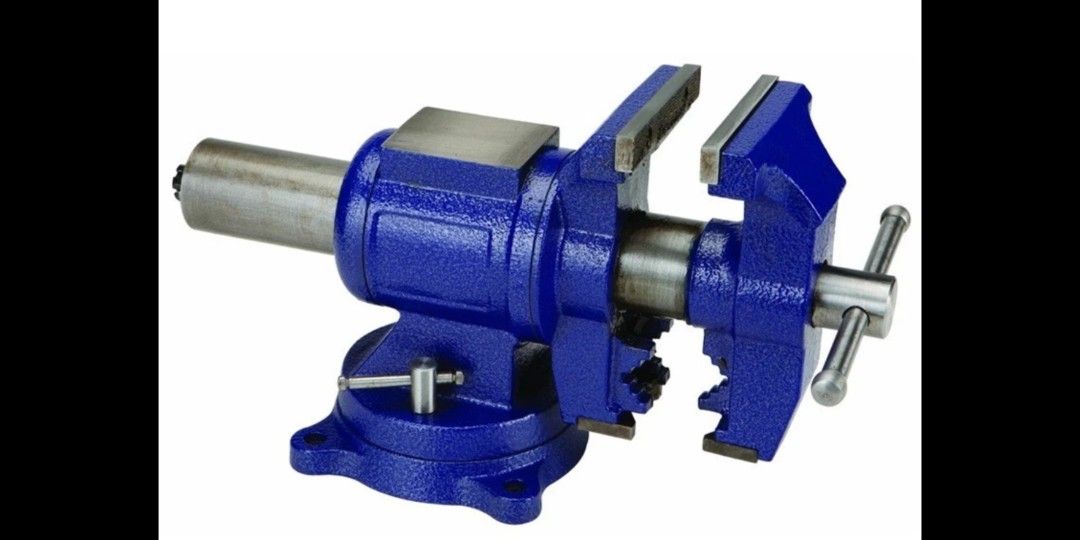 Eclipse vice (Category: Home Improvement Tools & Accessories) located in Singapore. Submitted by 128seng (Listing ID 1237548222, Image 3). Description: eclipse bench vice 3inch $82 4inch $118 5inch $165 6inch $210 8inch $300 whatapp 96900381 5inch multi purpose vice 4935505 $200.